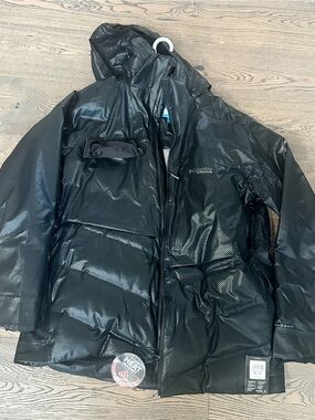 Columbia Men’s Black Puffer Jacket - Waterproof Insulated Coat